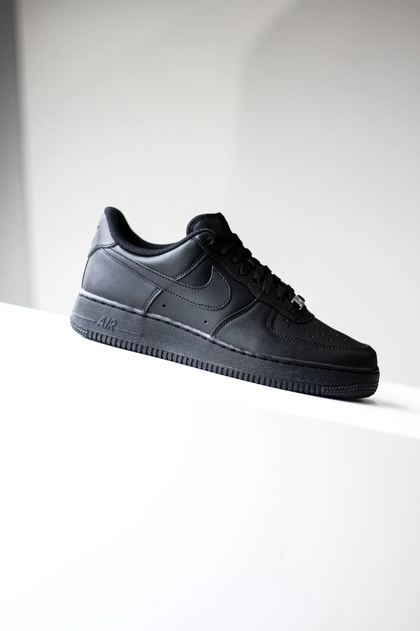 AIR FORCE 1 LE (GS) "BLACK"