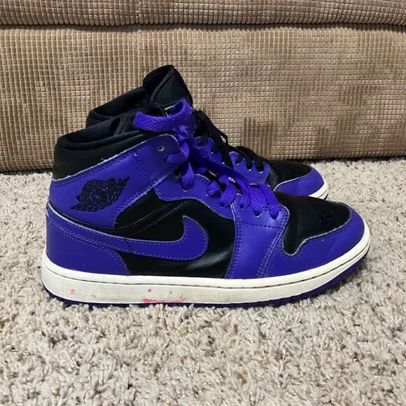 Air Jordan 1 Mid Purple &amp;  women  Size 8.5 Retro Basketball Shoes.