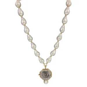 AKA | Coin Pearl Shield Style Pendant