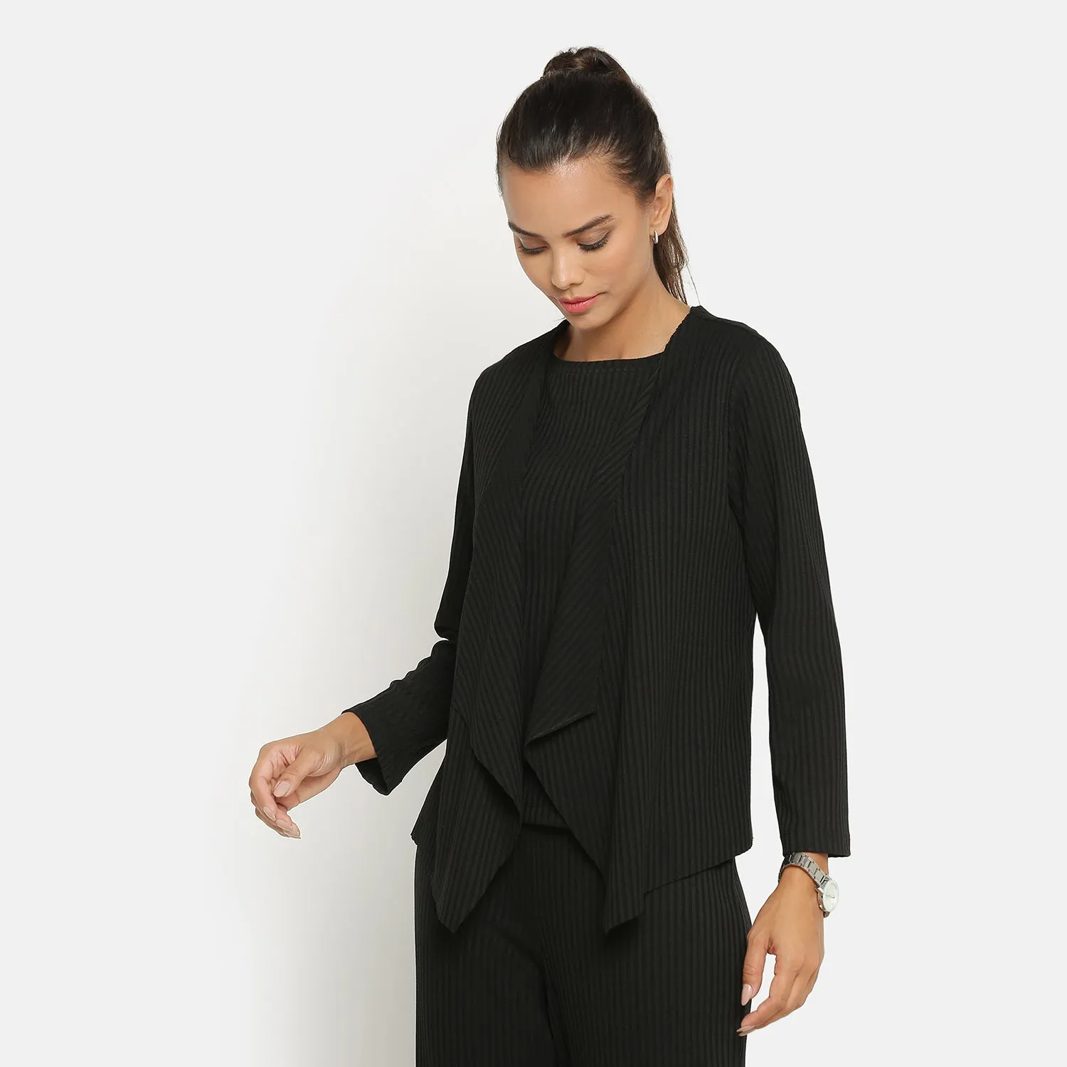 Black Ribbed Short Shrug