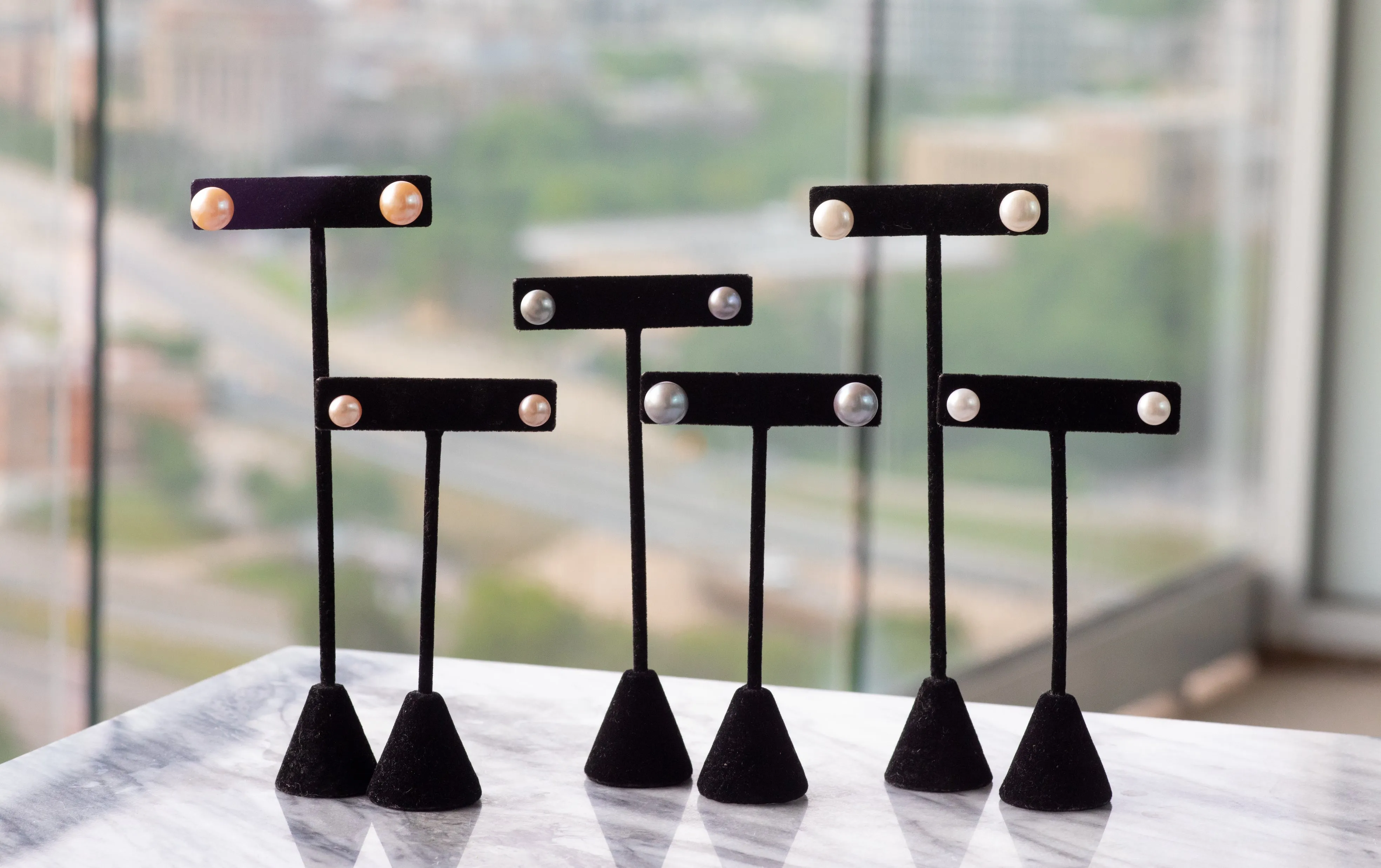 Classic Pearl Studs (Black - Medium Size)