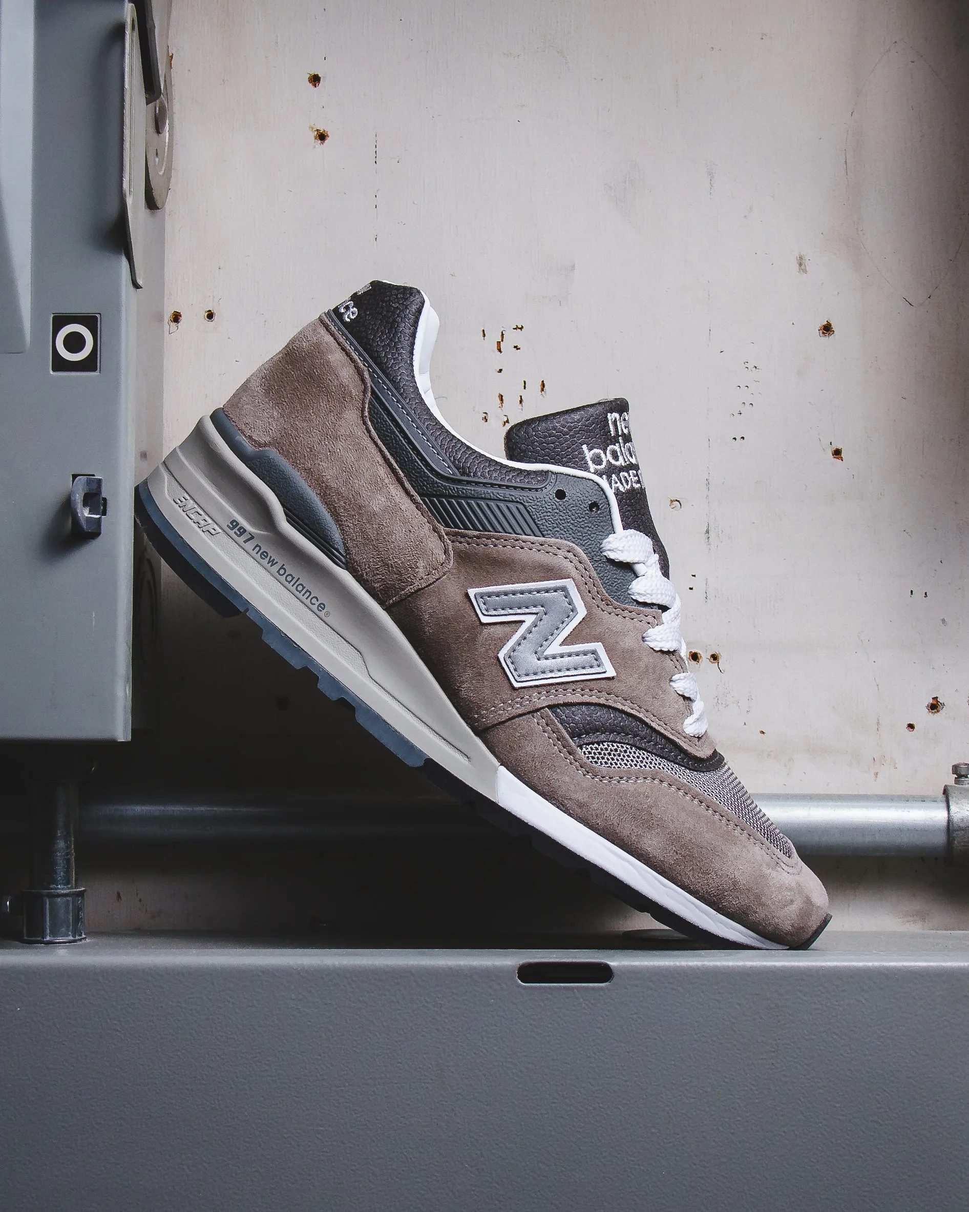 New Balance Unisex MADE in USA 997 Gray U997GY