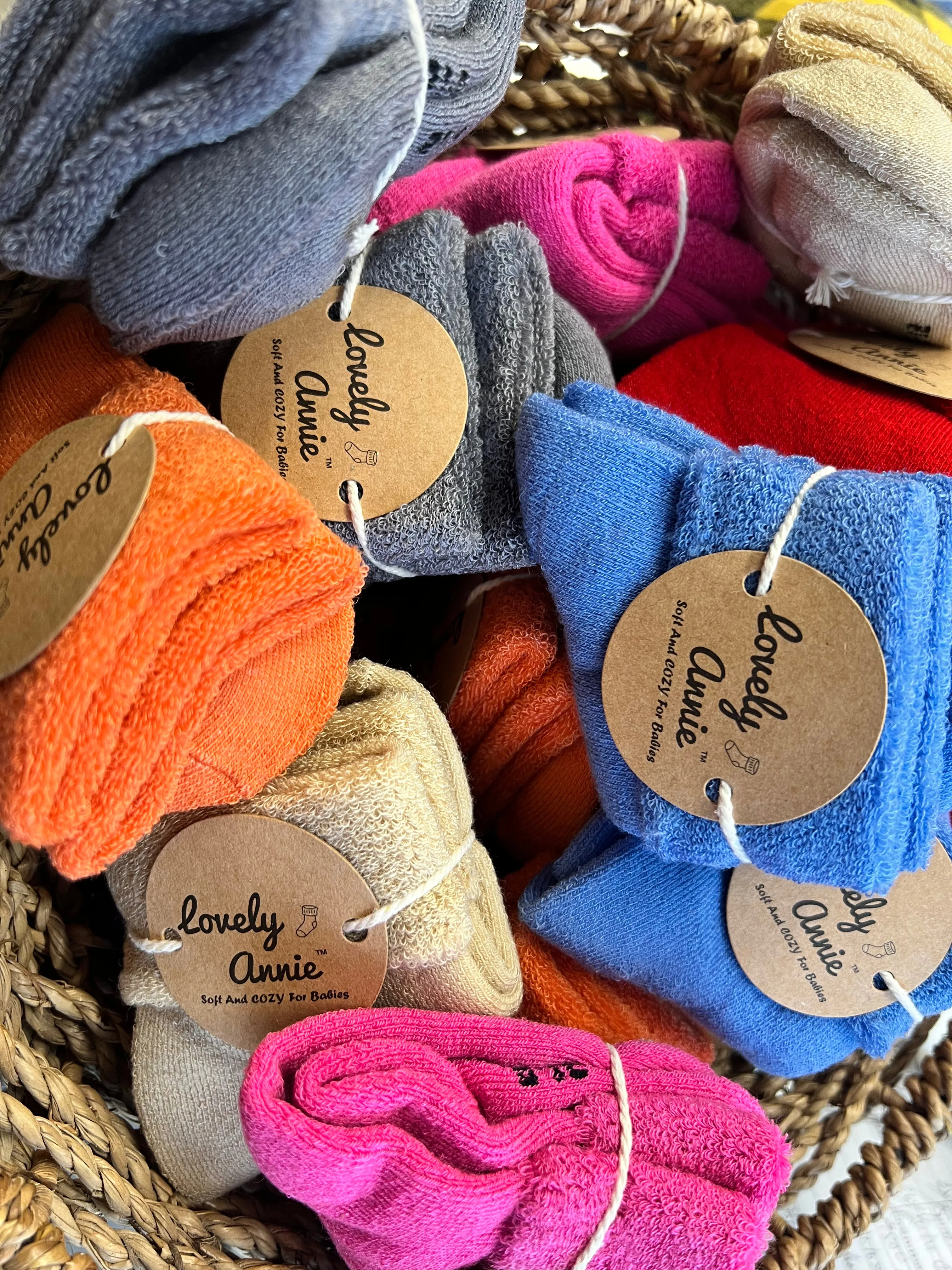 New Lovely Annie 6 Pairs Children's Comy organic wool blend durable coloured Crew Socks for Boys and Girls. Size 6M-12M (Blue,Beige,Grey,Rose,Orange,Red) Retails $35 