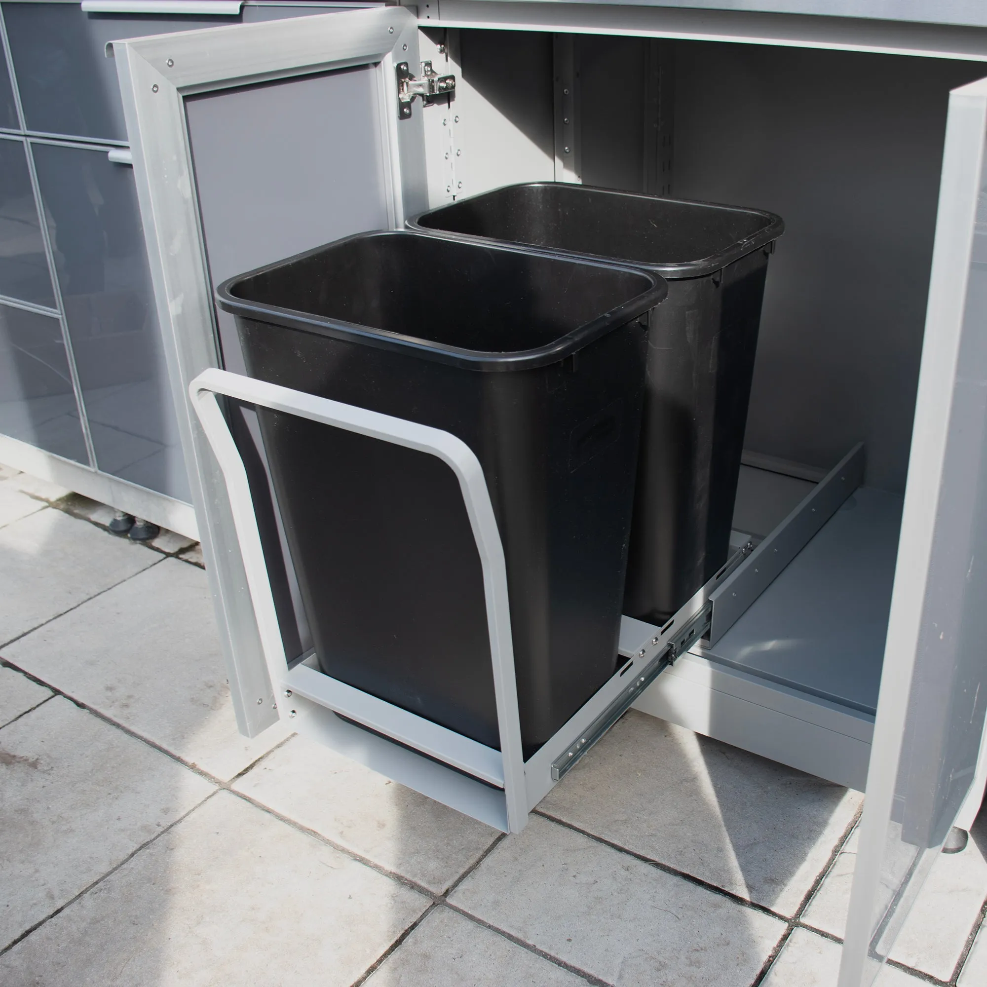 Outdoor Kitchen Pull Out Trash System