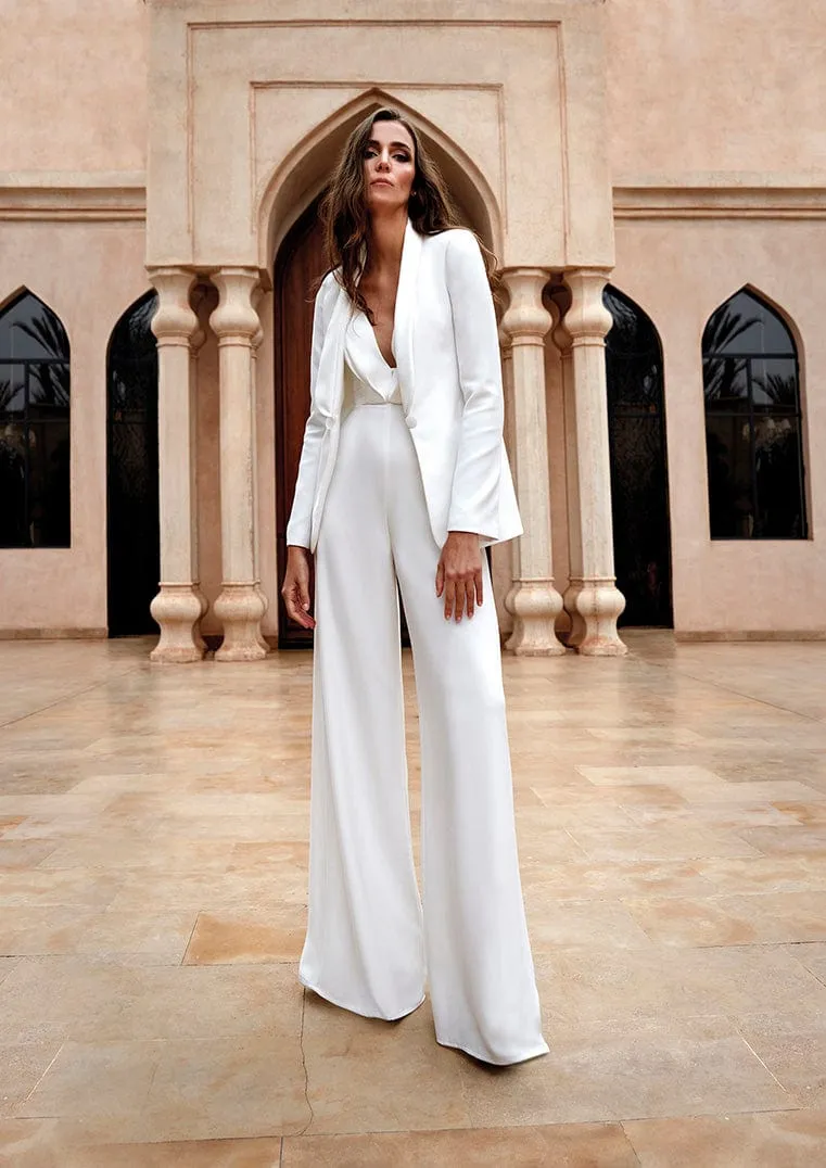 Pronovias: Nias