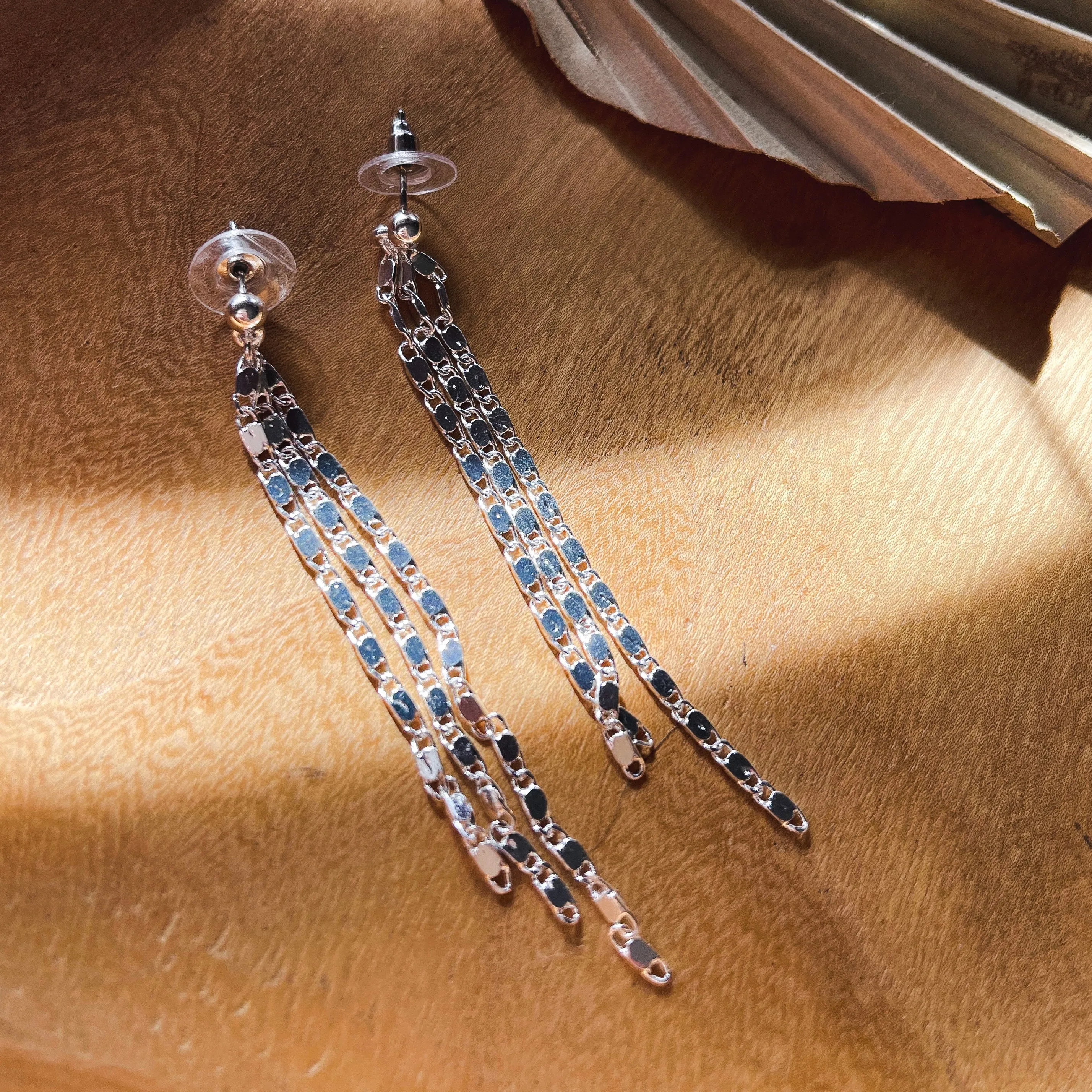 Thin Mini Chain Fringe Dangle Earrings ( 2 Colors)