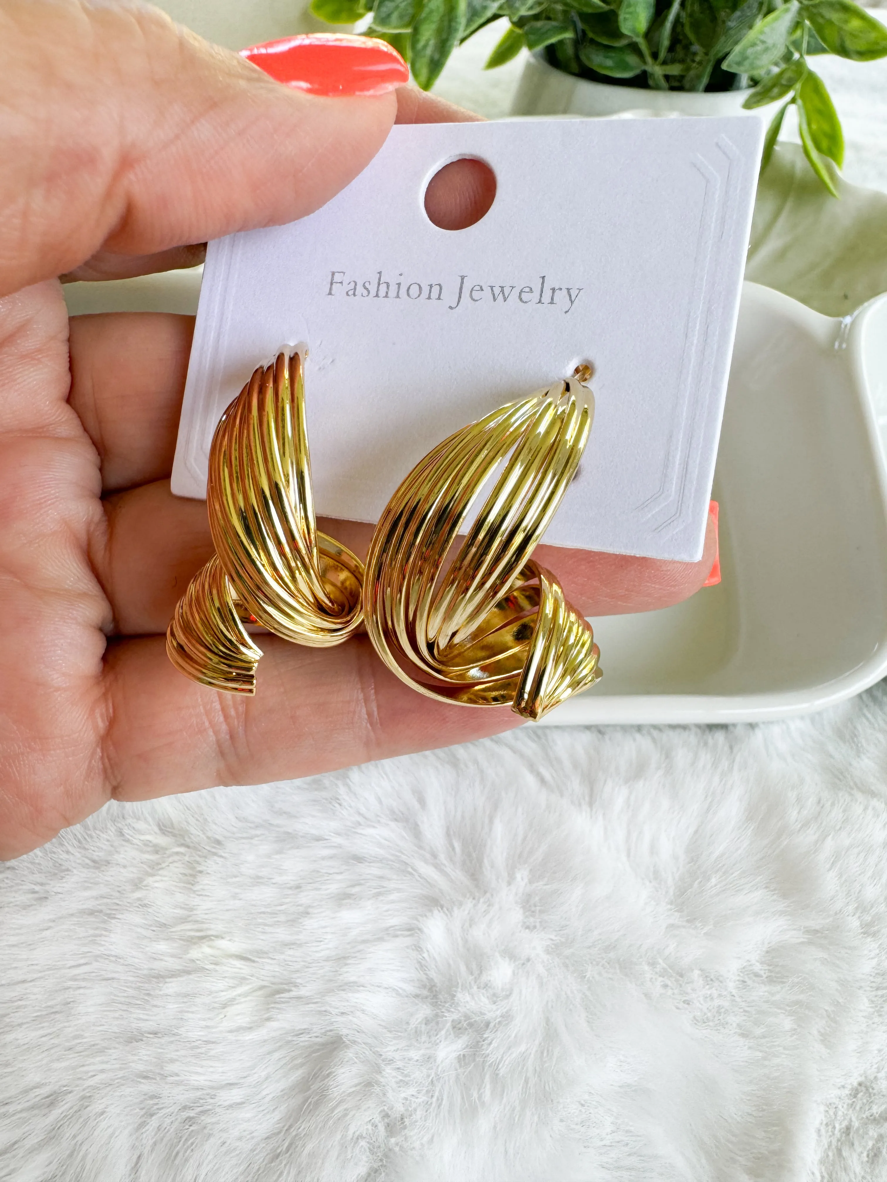 Victoria earrings
